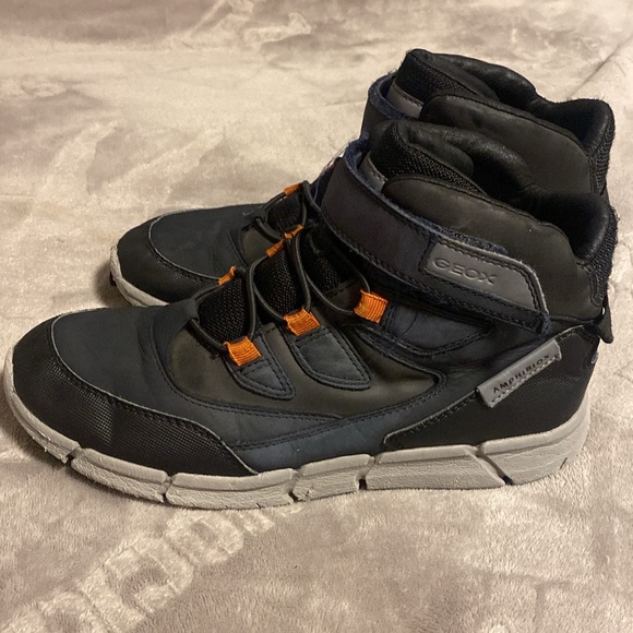 Geox waterproof warm boots 4 US - Picture 9 of 12